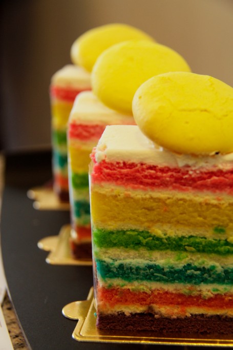 Rainbow Cake La Patisserie - YourBandung